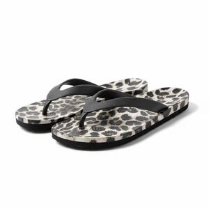 Crocs Kadee II Leopard Flip Flop Size US 8